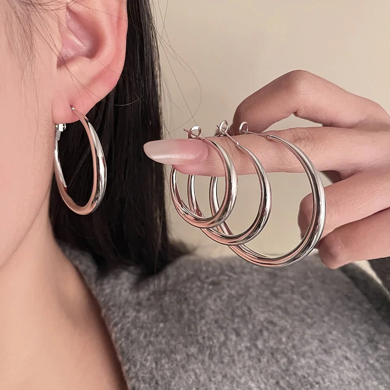 New Fashion 316L Stainless Steel Metal Big Circle Hoop Earrings For Women Exaggerated  C-Shaped Round Earrings Jewelry Gifts.