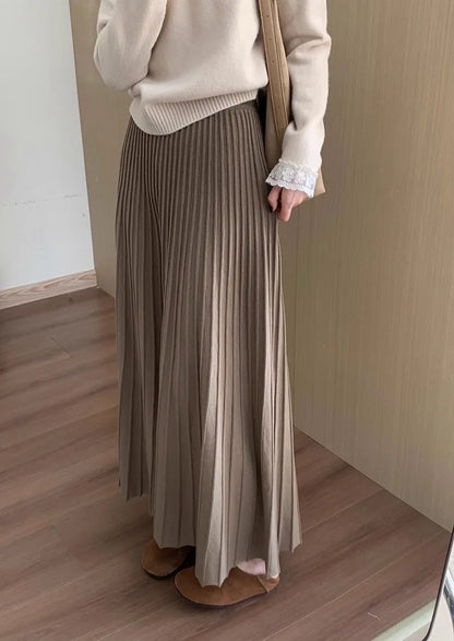 2026 Khaki Cashmere Knitted Midi Skirt for Women, Loose Fit, Draped, Slimming A-Line Pleated Skirt for Autumn and Winter.
