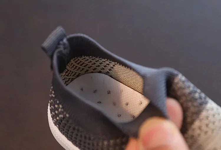 Children Shoes Spring Autumn Kids Sneakers Soft Breathable Mesh Boys Slip-on Shoes Patchwork Color Girls Shoes.