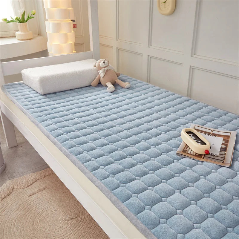 Winter Dormitory Soft Mattress Toppers Thick Warm Coral Velvet Bed Sheet Non-slip Mattress Cover Thin Bed Pad Tatami Floor Mat.