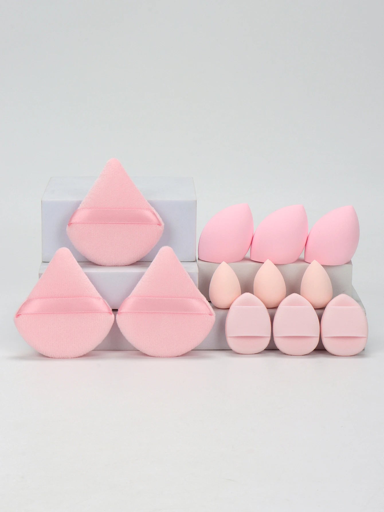 12-Piece All-Purpose Makeup Sponge Set, Made of 3 Loose Powder Puffs, 3 Mini Air Cushion Puffs, 3 Beauty Eggs and 3 Mini Beauty.
