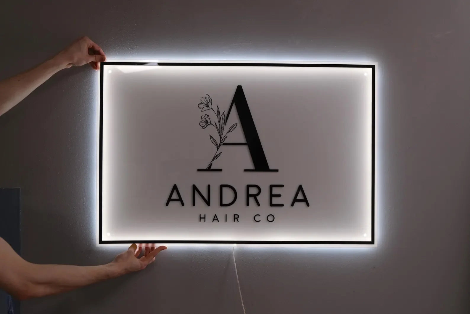 Custom Business Logo LED Sign Backlit Acrylic 3D Rectangle Wall Decor for Beauty Salon Office Company Logo Lighting Signage.
