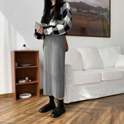 Temperament Black Slim Fit Long Skirt Women High Waist Knitted Straight One-Step Skirt Korean Fashion Office Lady Pencil Skirts.