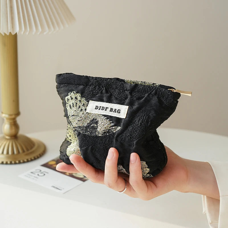 White Embroidery Daisy Women's Makeup Bag Portable Coin Purse Key Case Cosmetics Lipstick Storage Bag Commuter Liner Bag Ins