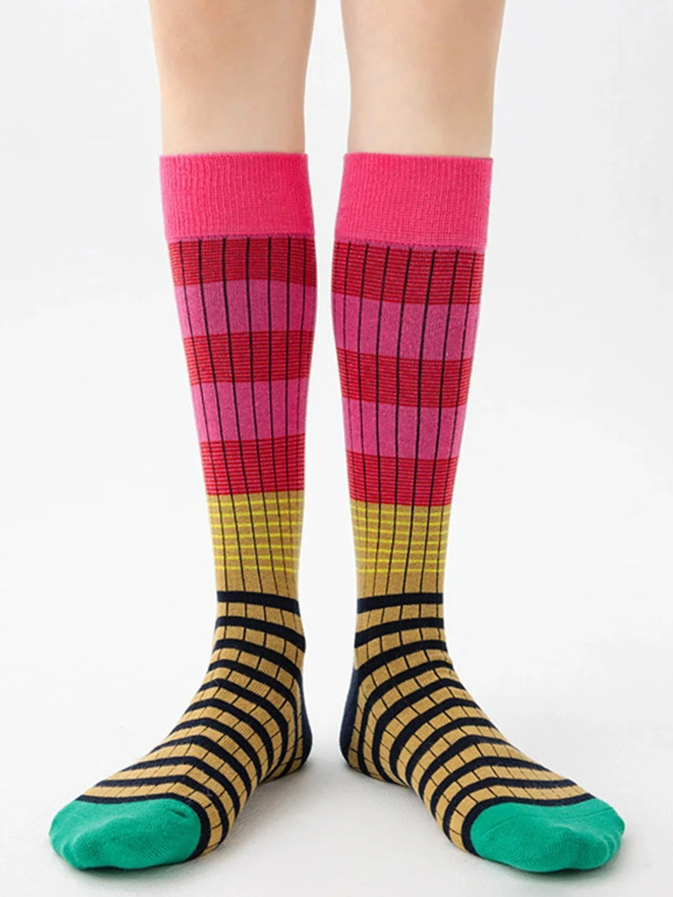 1 Pair Korean Style Women's Calf Socks Fashion Rainbow Stripes Socks Outdoor Sport Cycling Vintage Harajuku Middle Tube Long.