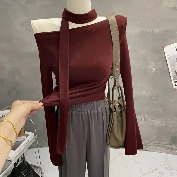 Sexy One-Shoulder Long Sleeve T-Shirt with Scarf Short Flared Sleeve Blindfolded Entry Base Shirt Tight Short Crop Top.