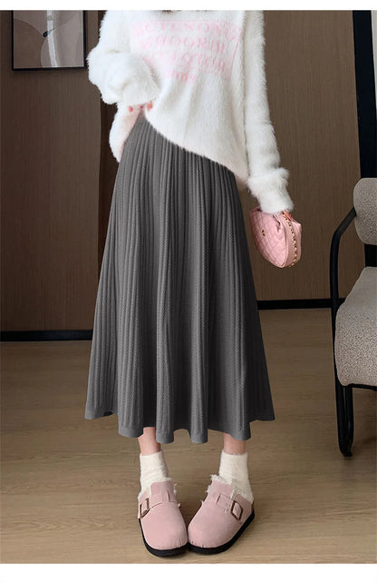 Sweet Vintage Knitted Long Skirts Women Preppy Style High Waist Loose A Line Skirts Fall Winter Retro Simple Elegant Long Skirts.
