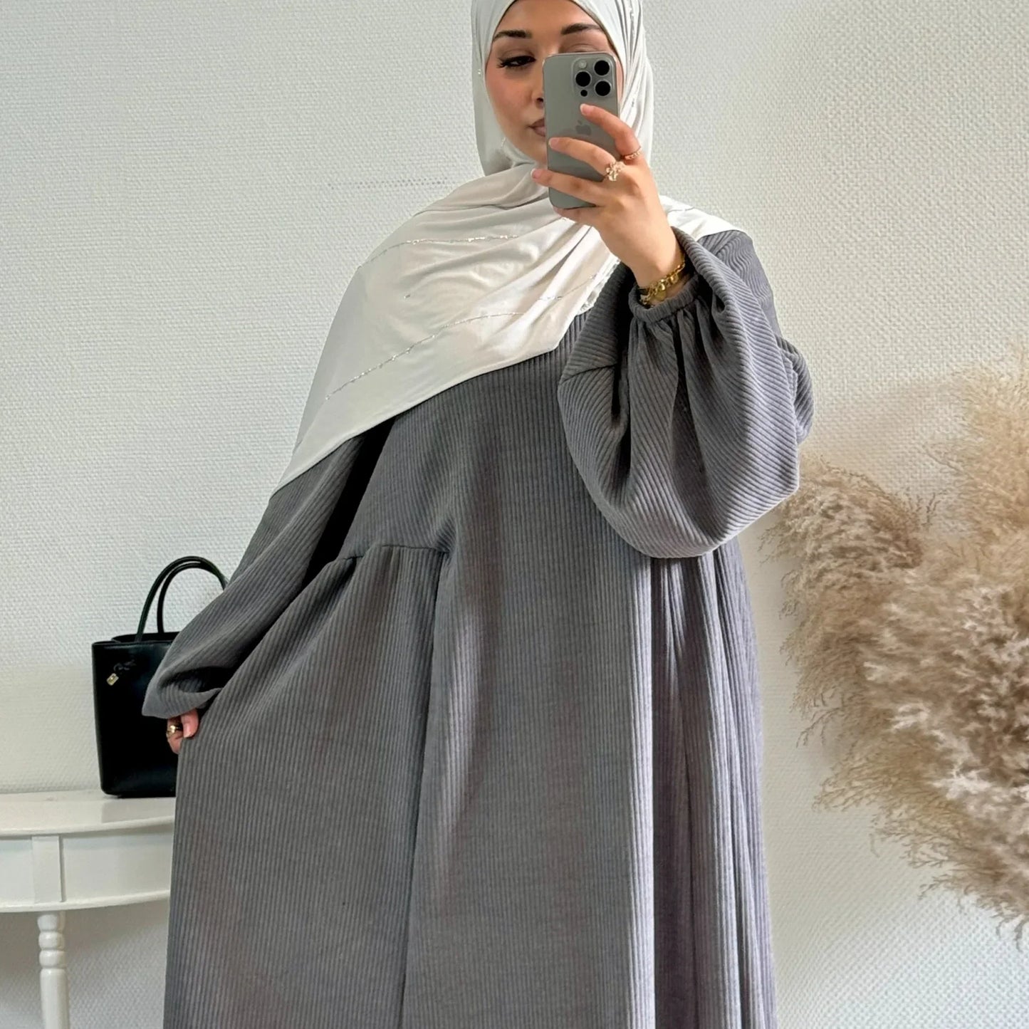 Winter Corduroy Abaya Warm Muslim Dress Closed Abayas for Women Dubai Luxury Turkey Kaftan Hijab Robe Ramadan Eid Islam Clothes