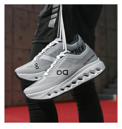 Men Women Comfortable Shoes Unisex Breathable Mesh Walking on Ultralight Outdoor Running Casual Sneakers Clouds Shoes
