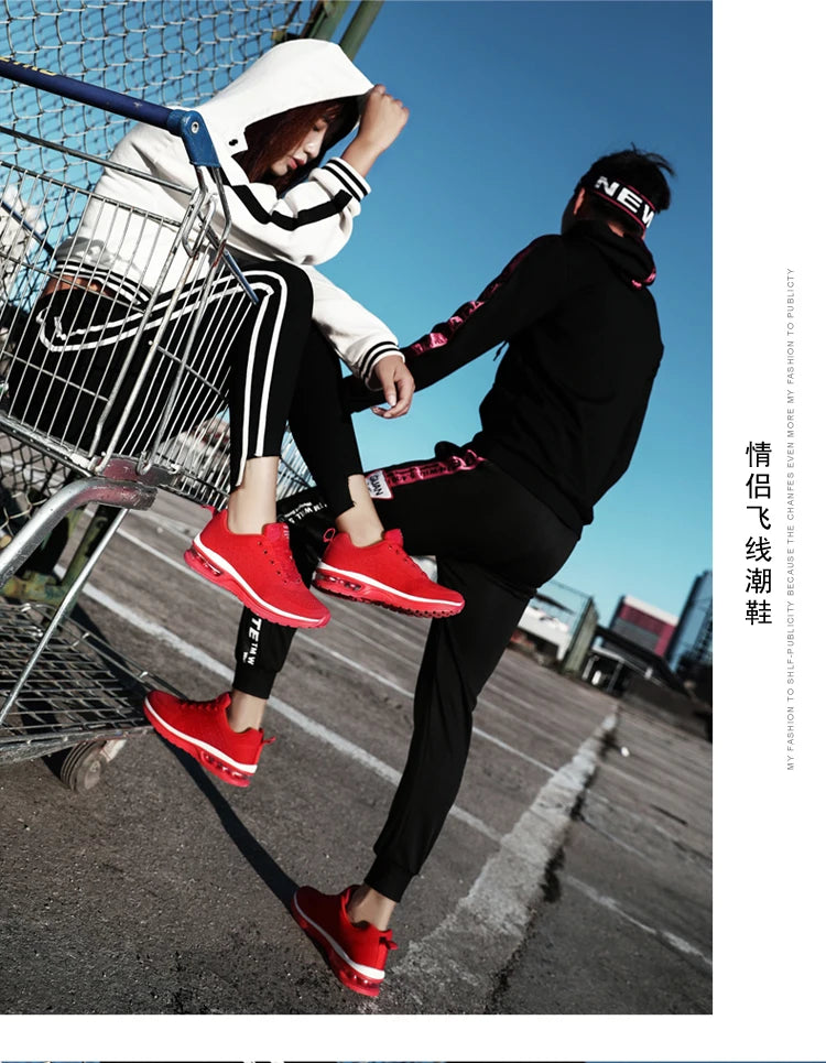 Men's and women's light casual sneakers Breathable mesh surface classic fashion lace-up walking and running shoes sneakers.