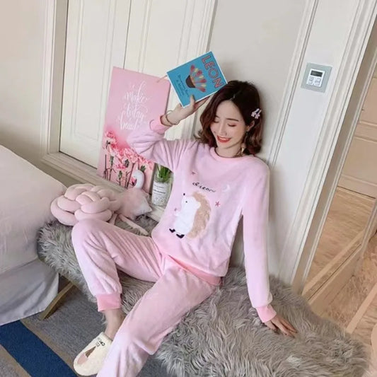Herbst Winter neue Flanell weiche warme Frauen Pyjamas Rundhals ausschnitt Langarm Frauen zweiteilig Set niedlichen Druck Pyjama Anzug Frauen