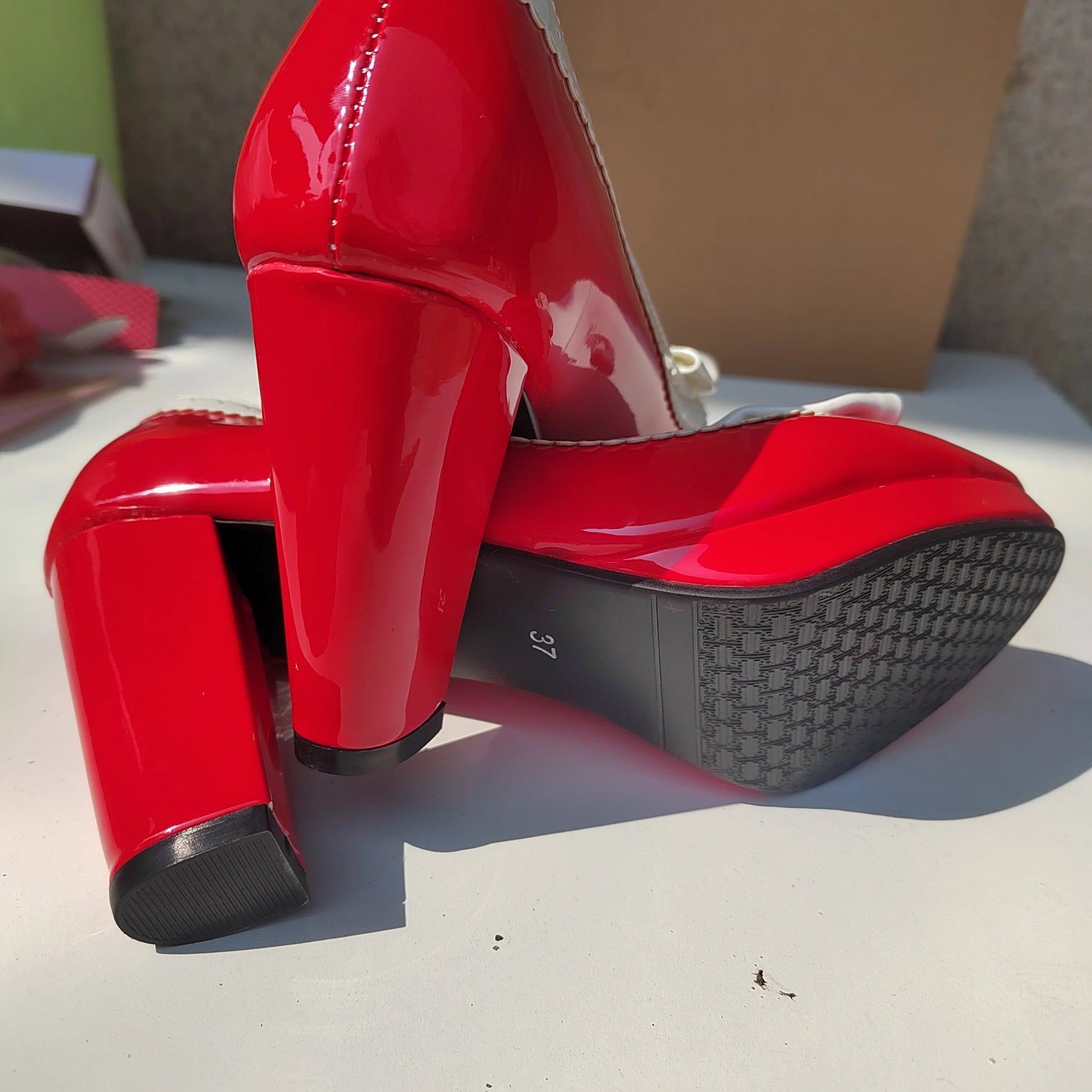 New style women's high heels elegant work single shoes thick heel waterproof platform party gathering OL women's single shoes.