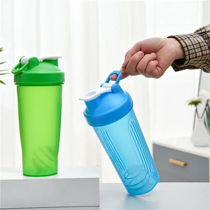 600ml Portable Protein Powder Shaker Bottle Leak Proof Water Bottle for Gym Fitness Training Sport Shaker Mixing Cup with Scale.