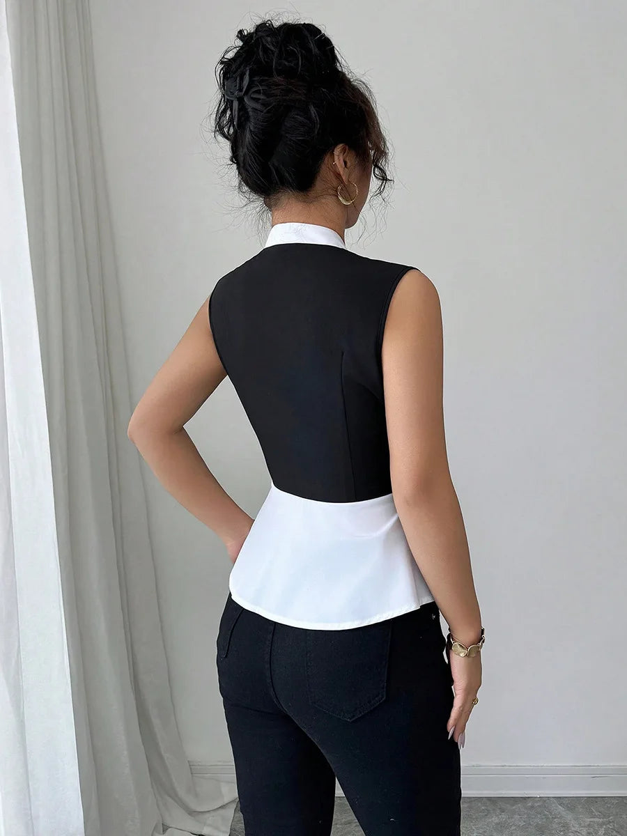New Fall Women's Sleeveless Shirt, Black and White Block-Colored V-Neck Shirts, Asian Sizes S-XL..