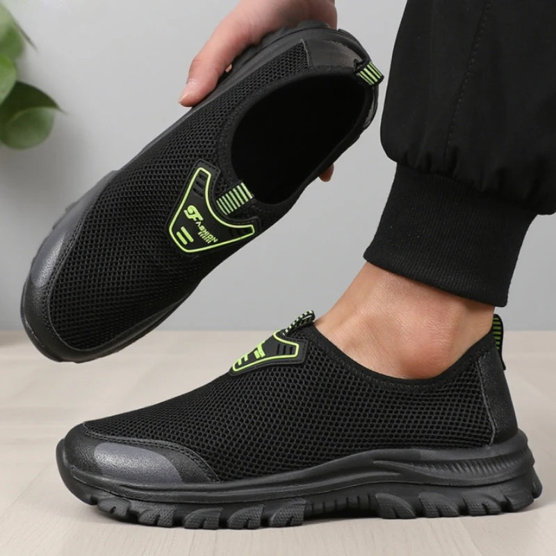 Trendy Slip on Sneaker Style Shoes Lightweight Outdoor Lawn Walking Shoes Minimalist Grid Fashion Design Slip on Travel Shoes.