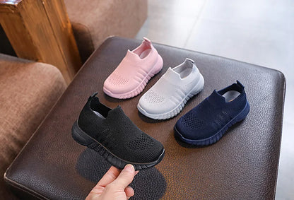 Children Shoes Spring Summer Kids Sneakers Soft Breathable Mesh For Boys Slip-on Casual Shoes Anti-Slip Walking Baby Girls Shoes.