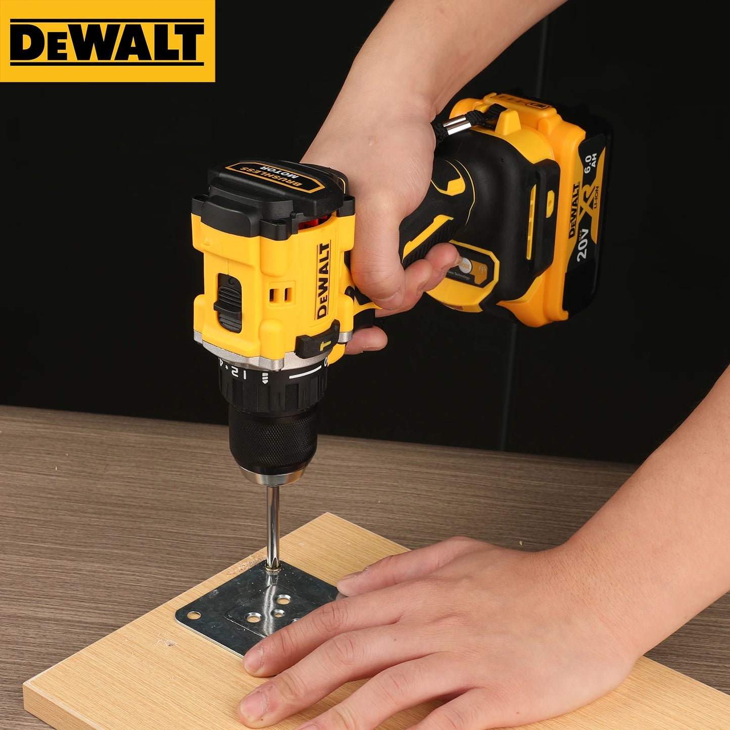 DEWALT Lithium-Batterie, 20 V, wiederaufladbar, bürstenlos, kompakter Elektroschrauber, Handbohrmaschine, Schlagbohrmaschine DCD805