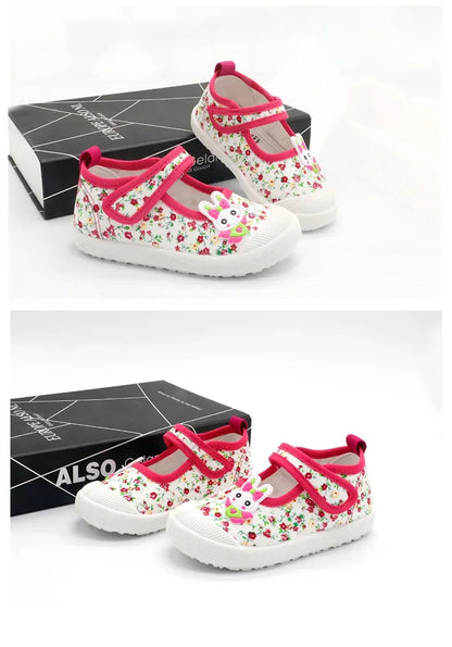 JGSHOWKITO Girls Canvas Shoes Soft Sports Shoes Kids Running Sneakers Candy  With Cartoon Rabbit Carrots Prints Children.