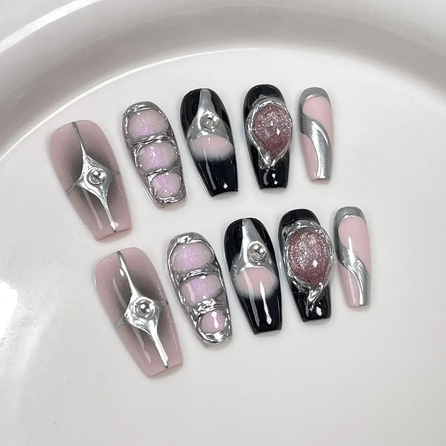 10Pcs Black Handmade Press On Nails Coffin Fake Nails Full Cover Gradient Metal Contrast Artificial Manicure Wearable Nail Tips.