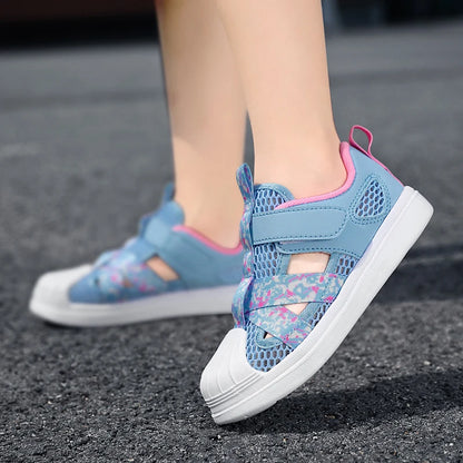 Summer Breathable Kids Sandals Boy and Girl Fashion Sneakers Lightweight Non Slip Walking Shoes Comfortable Sport Shoes.