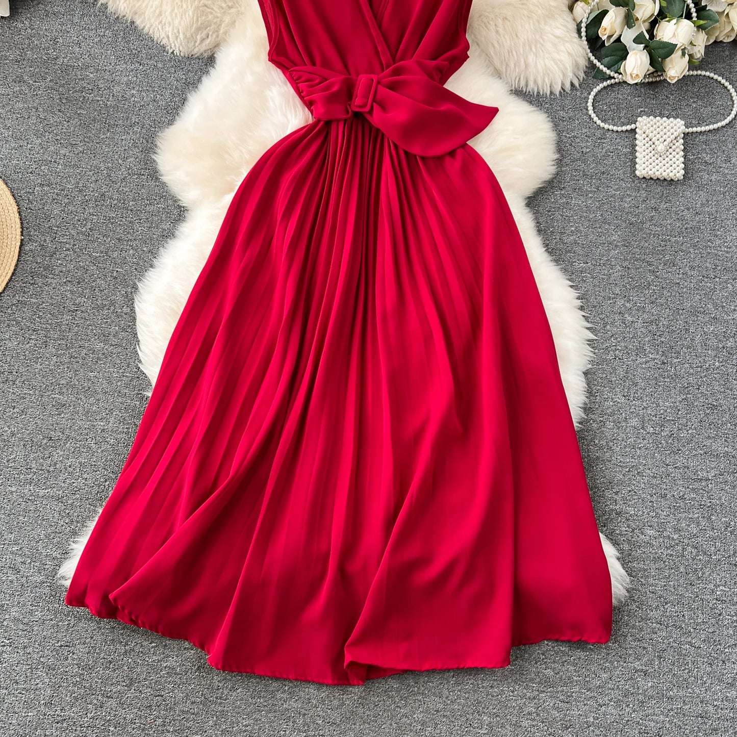 Französisch Vintage elegante Plissee Vneck Kleid A-Linie Mode Chiffon Frühling Herbst ärmellose Vestidos Frauen kleider