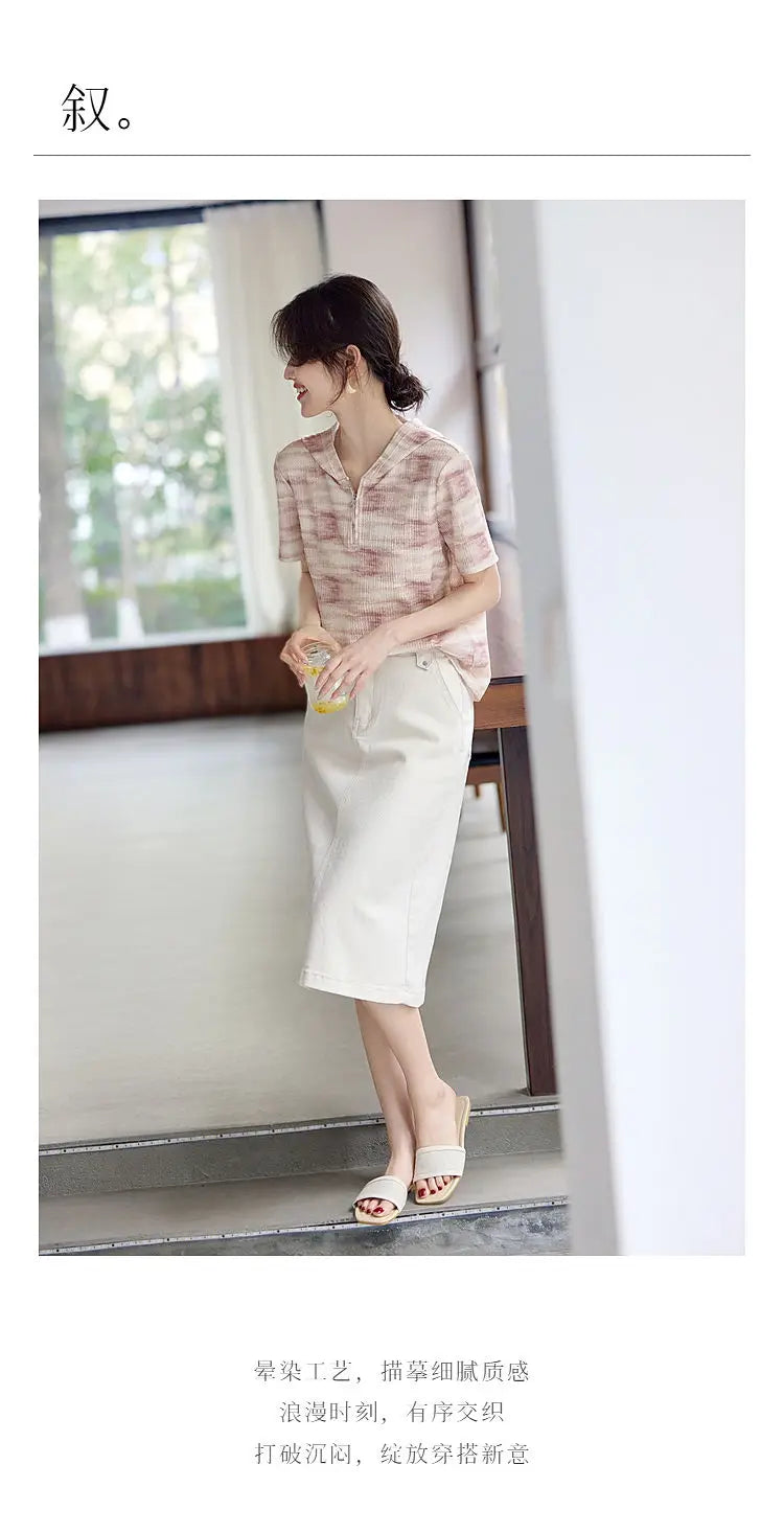 Elegant and Versatile Smudged Hooded T-shirt for Women's Simple Semi-zipper Casual Short-sleeved Top.