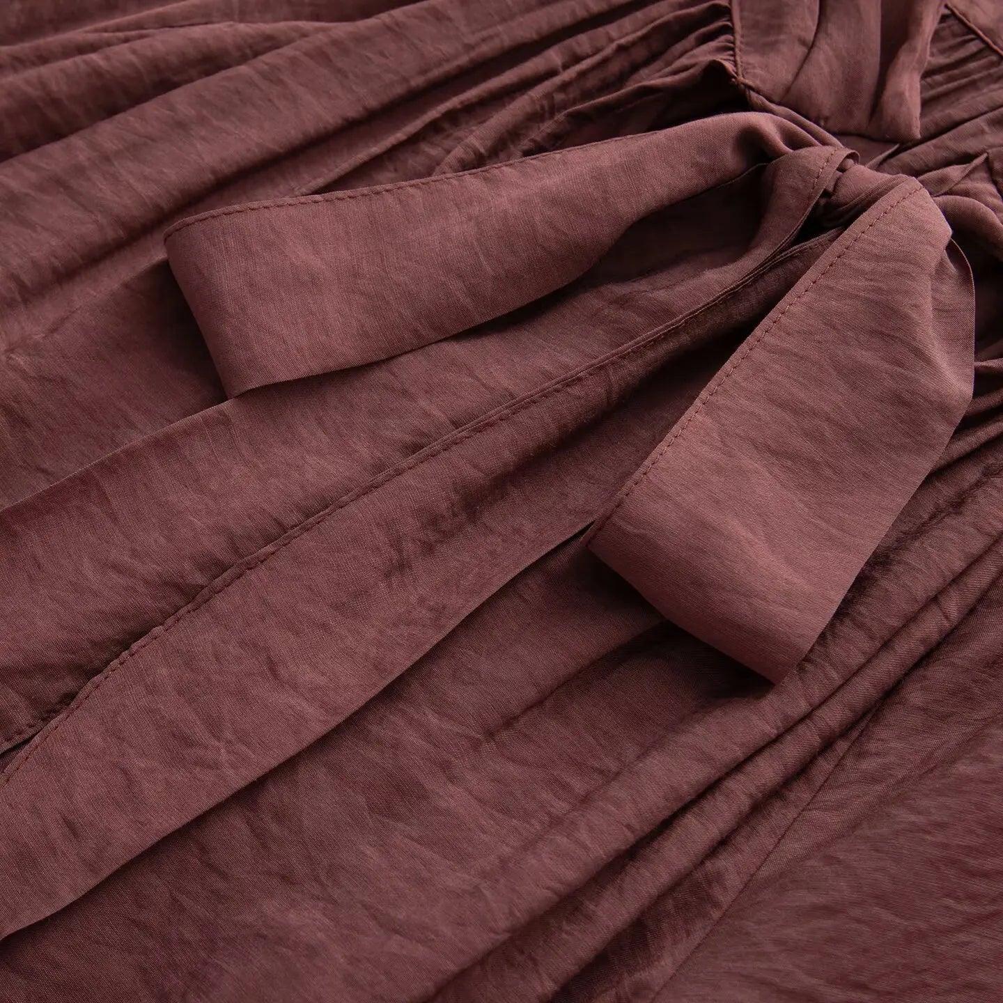 NLZGMSJ Bow DecorationLoose Long Sleeved Blouses For Women New Fashion Ruffle Edge Shirts and Blouses Woman Top.