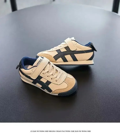 Children's Sneakers Boys Lightweight Breathable Sport Running Shoes Girls Soft Bottom Casual Shoes Student Shoes.