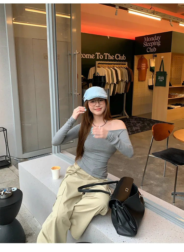 1pcs Spring Autumn Fashion Skew Collar Off-shoulder Long-sleeved T-shirts Women New Solid Slim Fit Sexy Tees Shirts Student Tops.