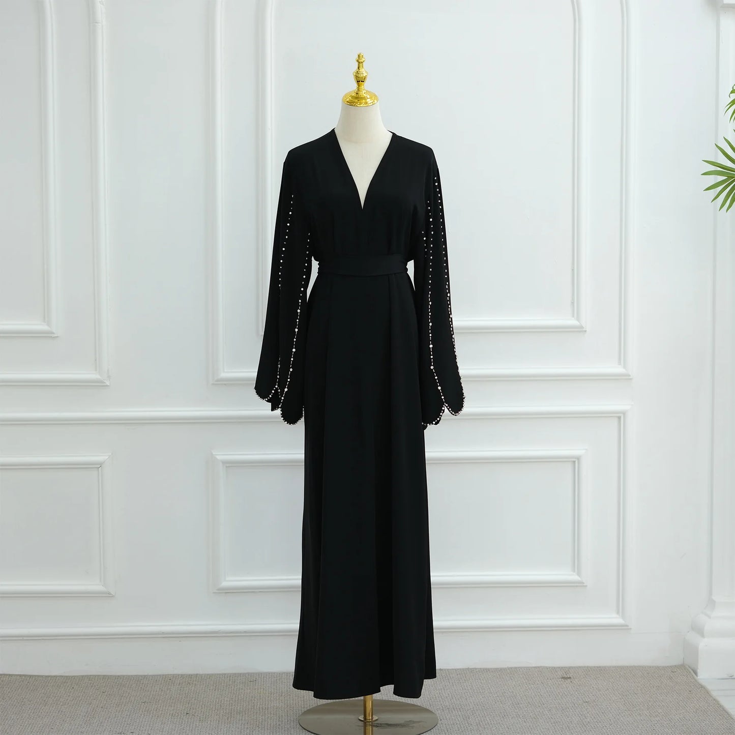 Middle Eastern Modest Dress with Pearl Sleeve for Muslim Women Ramadan Dubai Black Abaya Islam Party Jalabiya Outfit Turkey Robe.