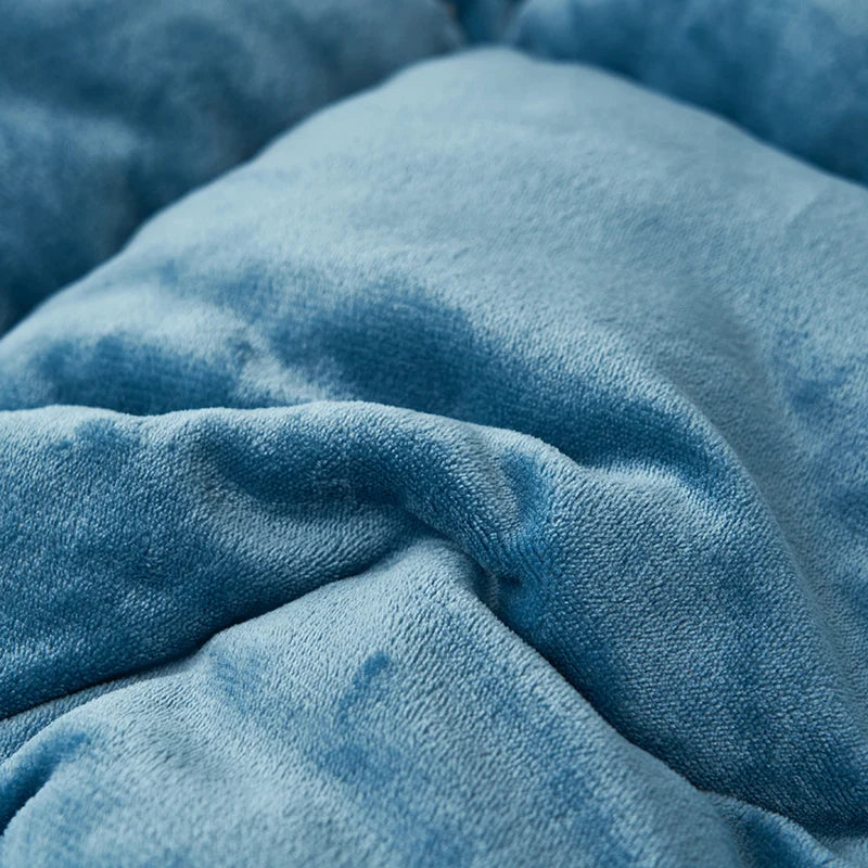 New Milk Velvet Soybean Comforter Grey Winter Keep Warm Duvet Solid Quilt Soft Fleece Thickened Blanket Drop Shippping Full.