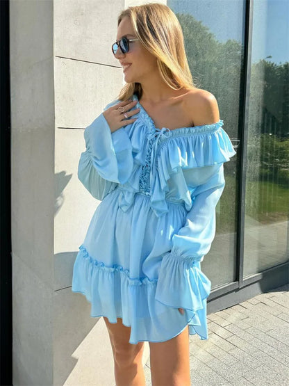 Glänzendes gekräuseltes weißes Mini kleid mit V-Ausschnitt, weibliches Patchwork, langärmliges, elegantes Verband-Mode kleid, hoch tailliertes Schnür kleid für Frauen