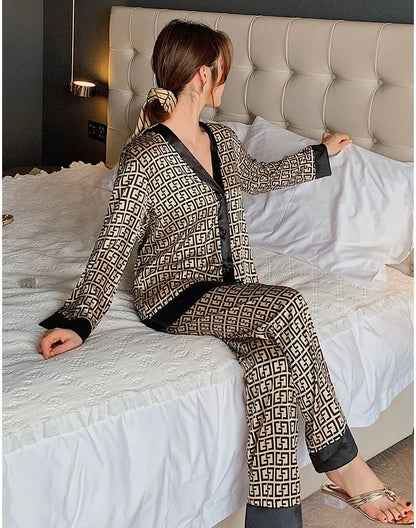 Frühling Neue Damen Eis Seide Pyjamas Homewear Set von Langarm Pyjamas Frauen Eis Seide Net Rot und Kragen Pyjamas homewear.