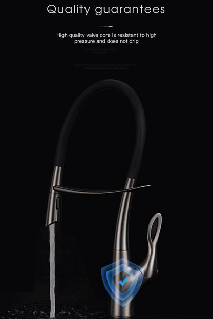 Moderner Luxus-Küchenarmatur aus schwarzem Messing, ausziehbares magnetisches Saugdesign, Einhebelmischer für heißes und kaltes Wasser mit 2 Funktionen