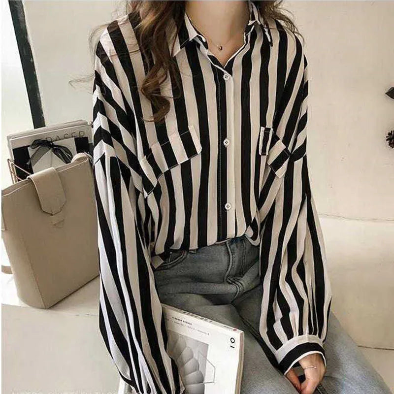 1pcs Woman Spring Autumn Stripe Shirts Lady Casual Long Sleeve Turn-down Collar Loose Shirt Female Chiffon Temperament Tops.