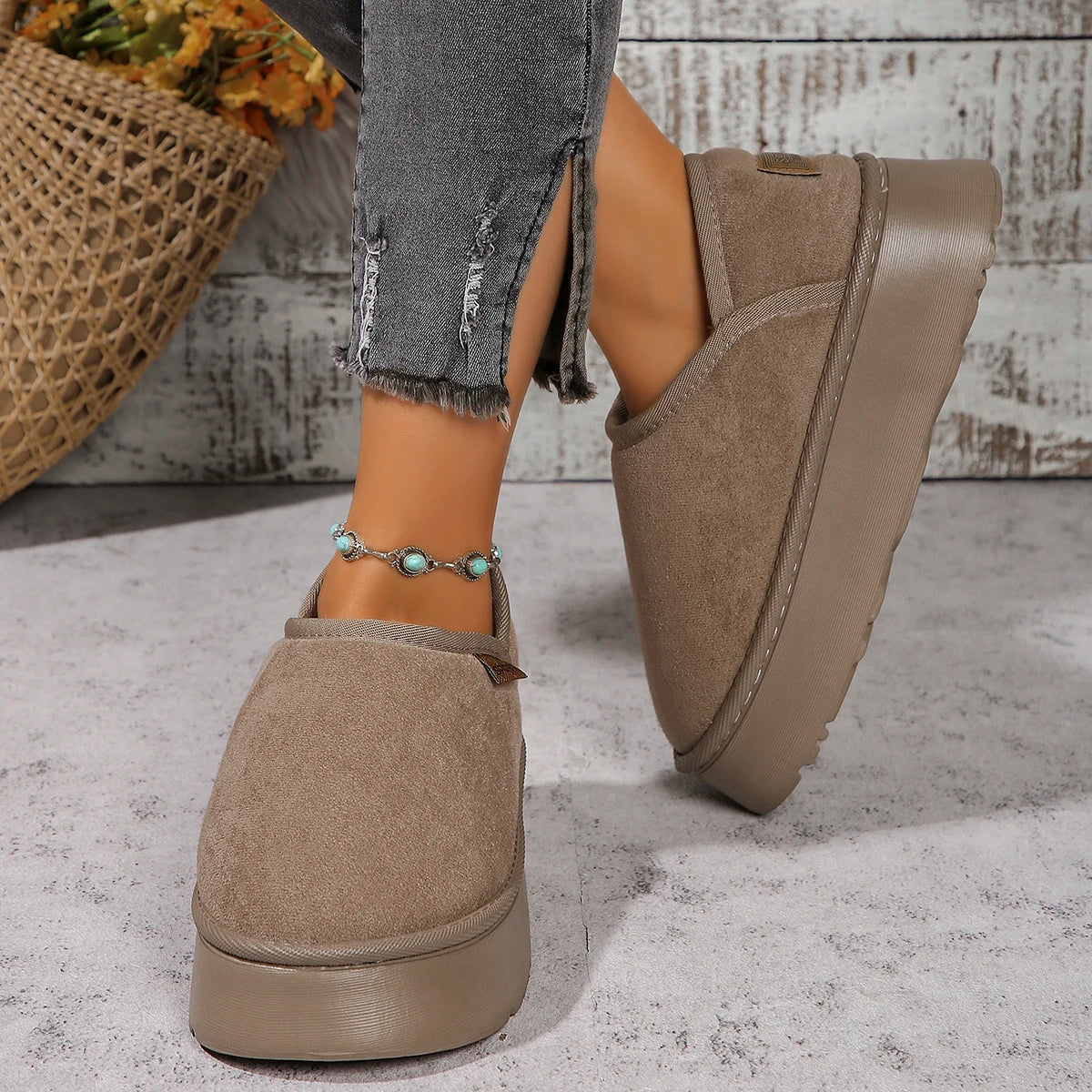 2024 New Classic Thickened Fluff Women's Snow Boots Comfortable Warm Ankle Boots Women Winter Ladies Shoes Chunky Botas Mujer.