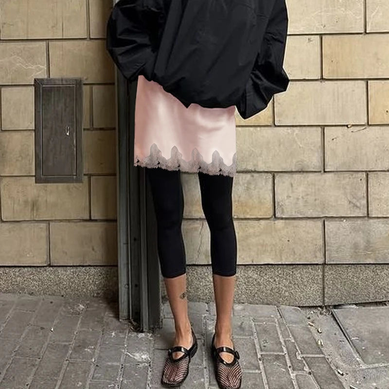 Combhasaki Women Summer Chic Floral Lace See-through Hem Patchwork Side Zipper Waist Slim Bodycon Silky Short Mini Pencil Skirts.