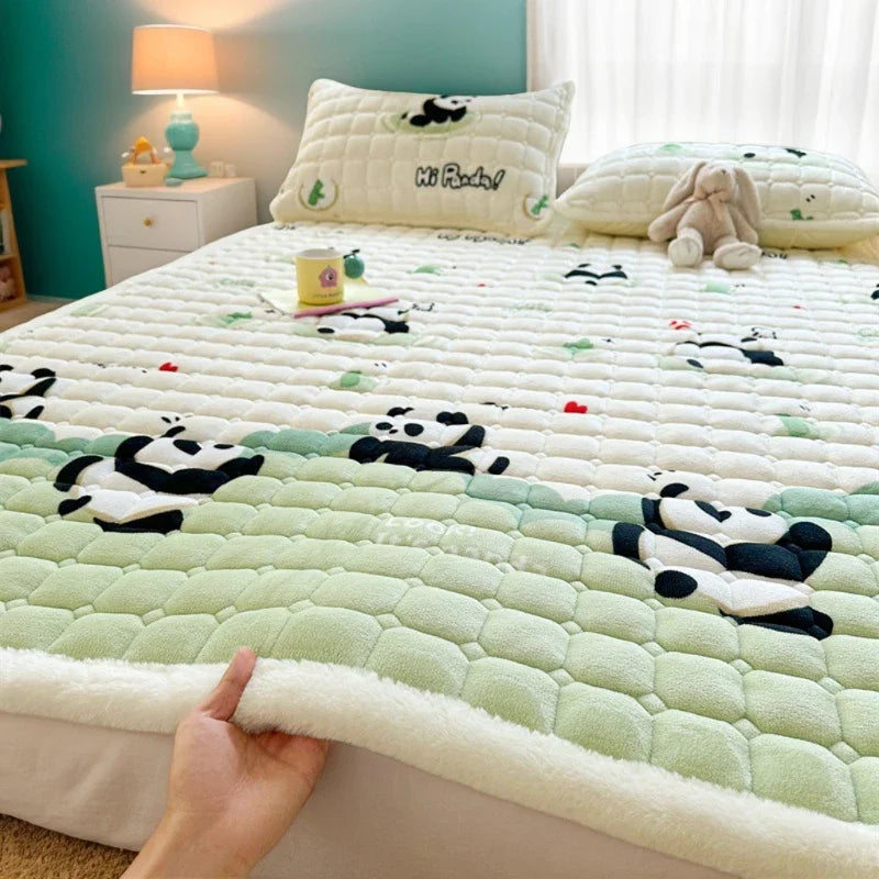Winter Soft Thick Flannel Mattress Toppers Dormitory Single Double Bedspread Warm Bed Sheets Mattress Cover Fold Tatami Thin Mat.