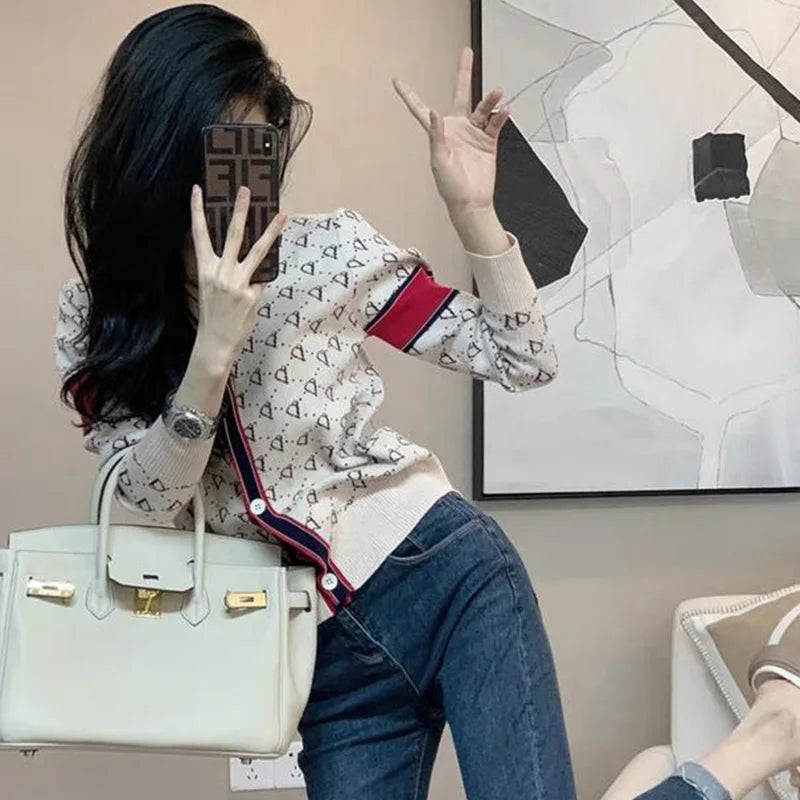 Women Knitwear Fashion Letter Jacquard Thin Cardigan Spring Slim Y2K V-neck Long Sleeve Tops Commute Vintage Sweaters.