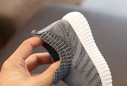 Kids Knitted Casual Shoes Sneakers for Boys Girls Slip-on Antislip Breathable Running Sports Shoes 2-8 Years Children Zapatos.