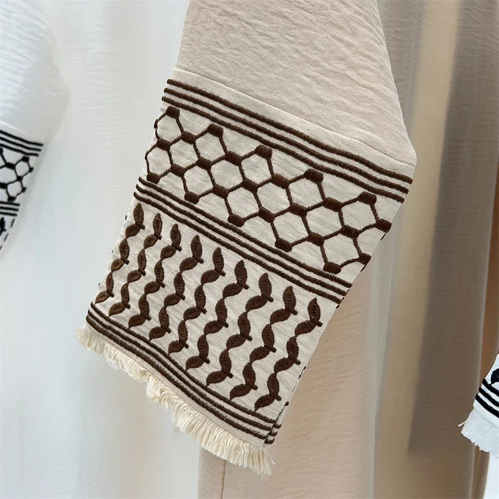 Autumn New Ramadan Open Embroidery Tassel Pink Kimono Abaya Dubai Luxury Muslim Islam Kaftan Dress Abayas Women Kebaya Caftan.