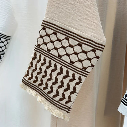 Autumn New Ramadan Open Embroidery Tassel Pink Kimono Abaya Dubai Luxury Muslim Islam Kaftan Dress Abayas Women Kebaya Caftan.