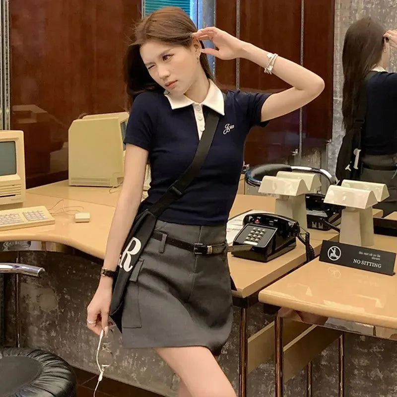 Slim Fit Short Sleeve Polo Neck T-Shirt Women's Sweet And Spicy Design Sensation Small Audience AE Stockpile Brand.