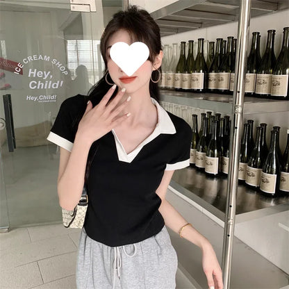 Plus Size Slimming Effect plus Size Women's Polo Neck T-shirt 200 Pounds Large Code College Style Top for plus Size Women.