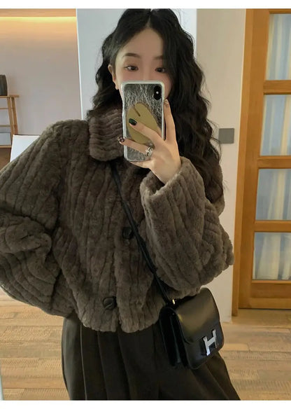 2025 Winter Fashion Stand Collar Warm Plush Short Jacket Women Autumn Retro Street Thickened Loose Harajuku Casual Short Jacket