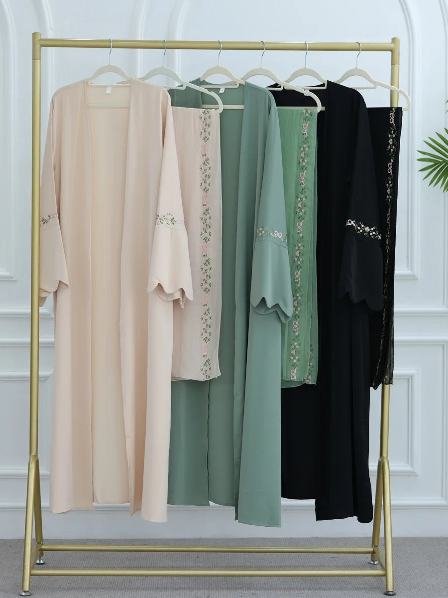 Middle East Women Arabic Dubai Abaya Luxury Kimono Cardigan Floral embroidery Long Dress Modest Robe Femme Islam Clothing Kebaya.