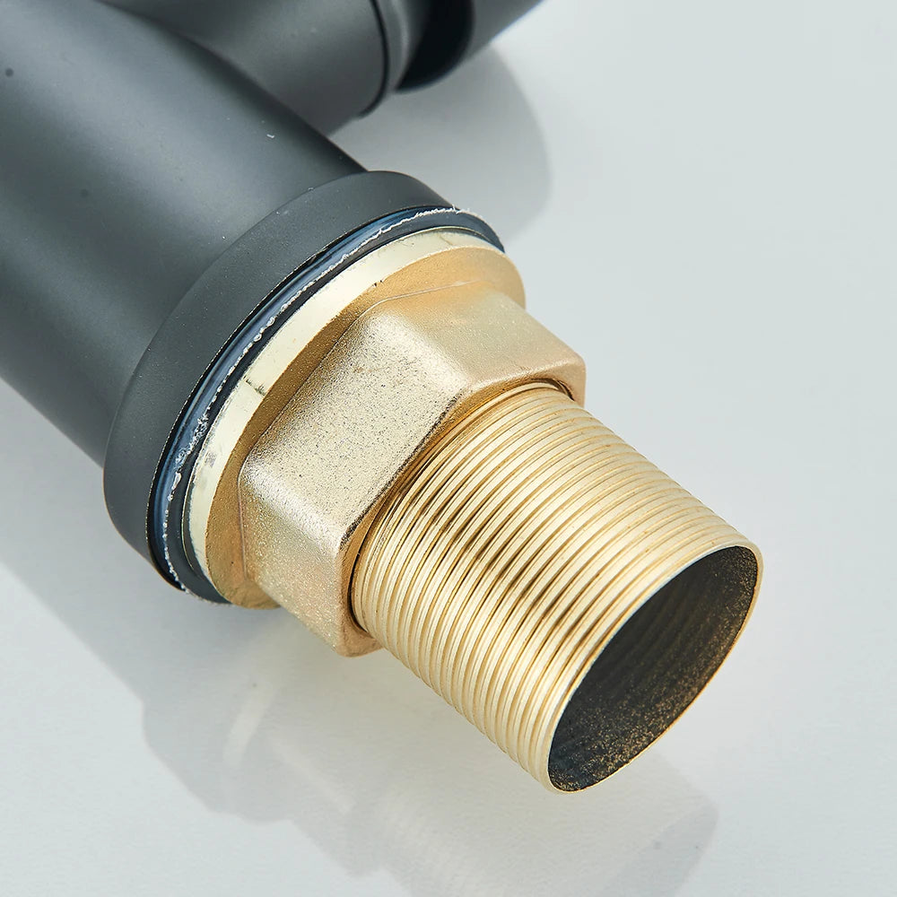 Chrome Brass Kitchen Sink Faucet Pull Down Hot and Cold Water Mixer2 Mode Tap with Dual Spout 360 Rotation Flexible Deck Mounted