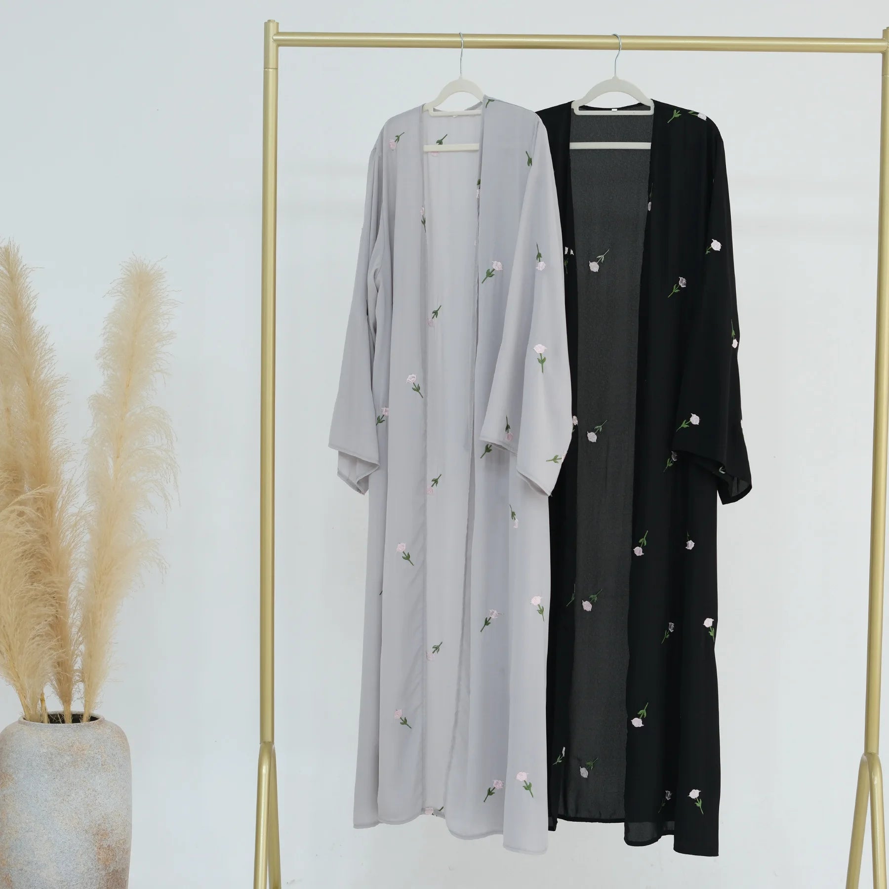 2024 New Black Embroideried Kimono Cardigan Abaya Dubai Luxury Muslim Kaftan Abayas For Women Turkish Islamic Clothing Outfit.