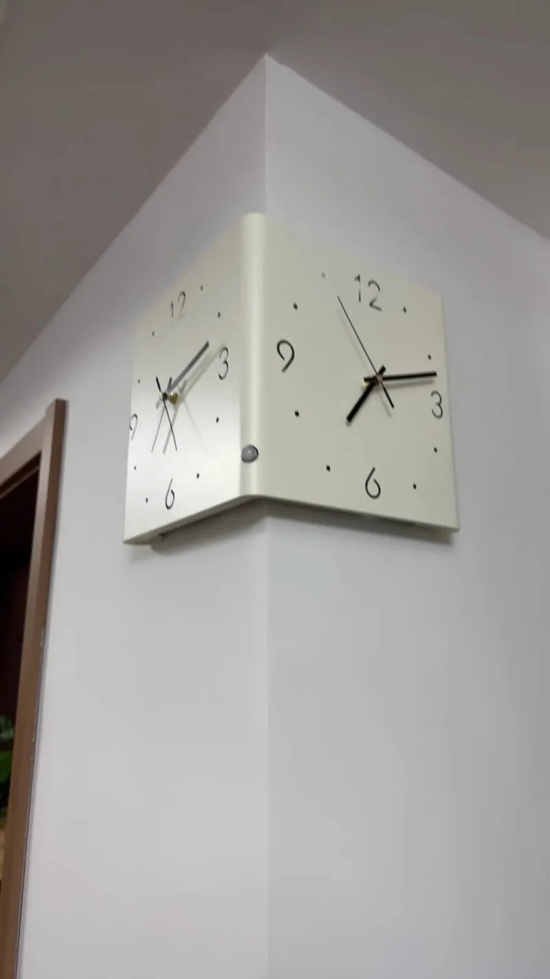 Wohnzimmer Wanduhren Gebogene Ecke Doppelseitige Stille Wanduhren LED Induktion Beleuchtung Uhr Luxus Design Dekor