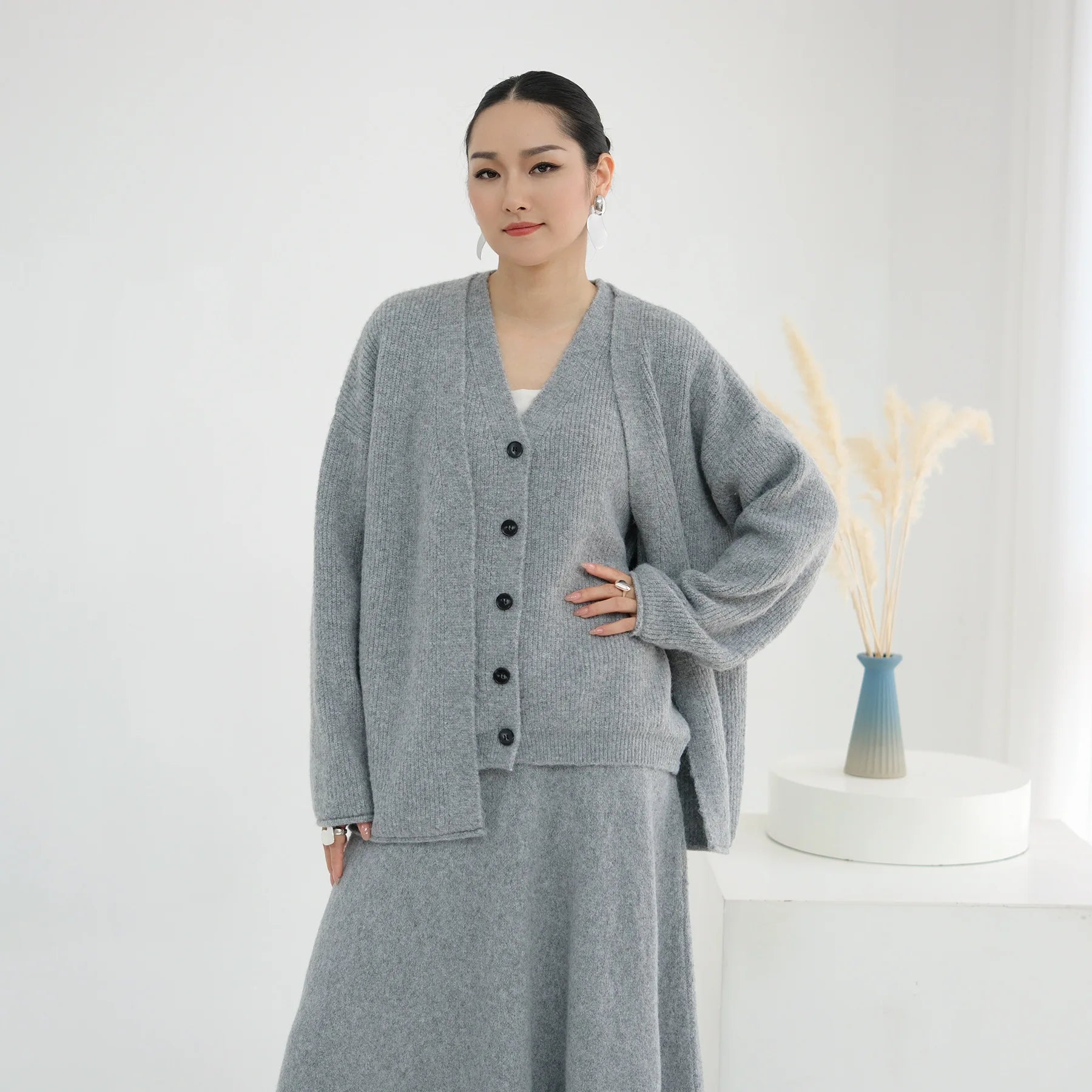 Winter Knitted Wool Cotton 3 Piece Abaya Set + Hijab Daily Thick Warm Modest Muslim Women Islamic Wholesale Suit Abaya.